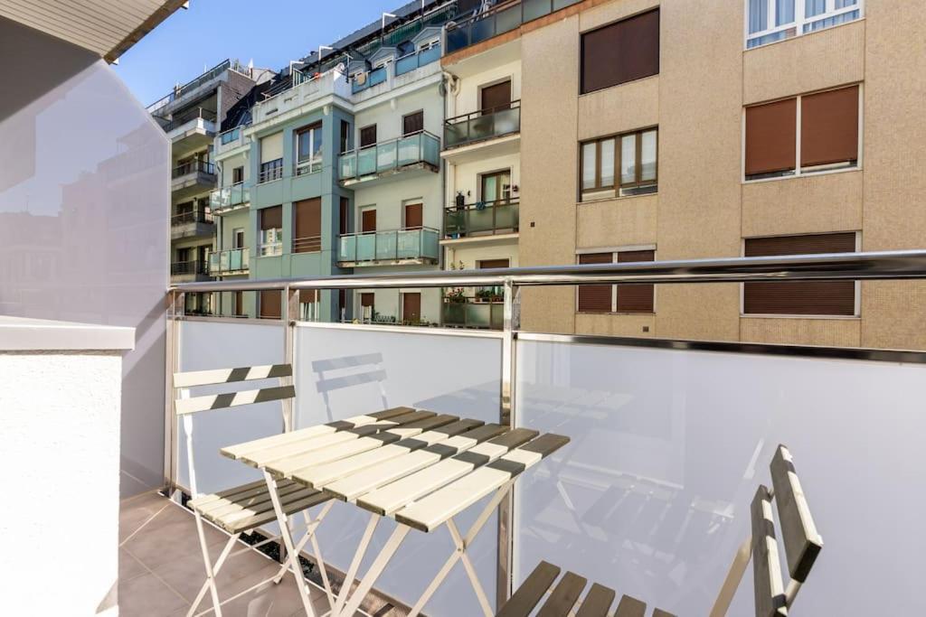 Terraza Playa Y Calle Peatonal Ess03377 San Sebastian Ngoại thất bức ảnh