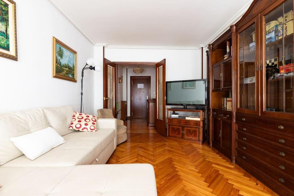 Terraza Playa Y Calle Peatonal Ess03377 San Sebastian Ngoại thất bức ảnh