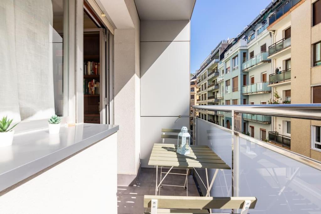 Terraza Playa Y Calle Peatonal Ess03377 San Sebastian Ngoại thất bức ảnh